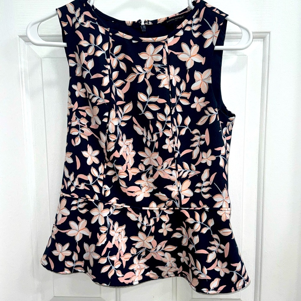 Banana Republic woman top